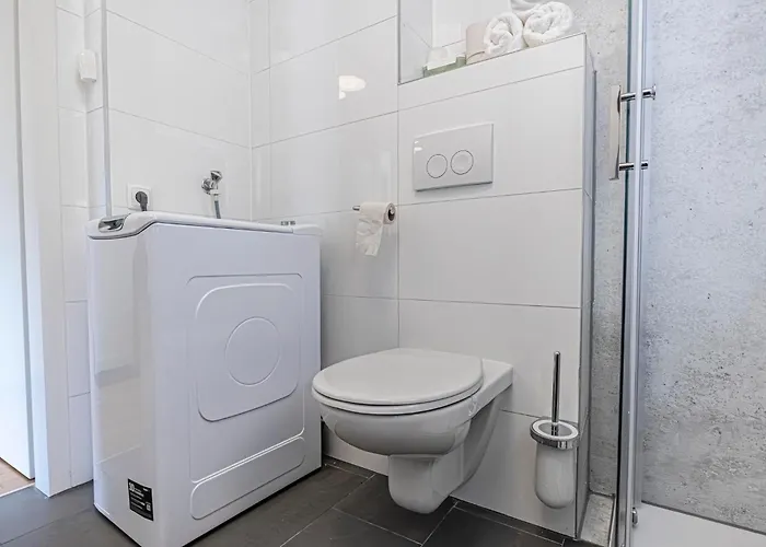 Stylish 1br Near Favoritenstrasse And Cozy Viena