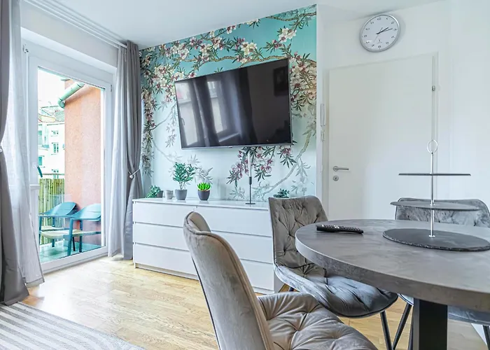 Stylish 1br Near Favoritenstrasse And Cozy Apartamento Viena