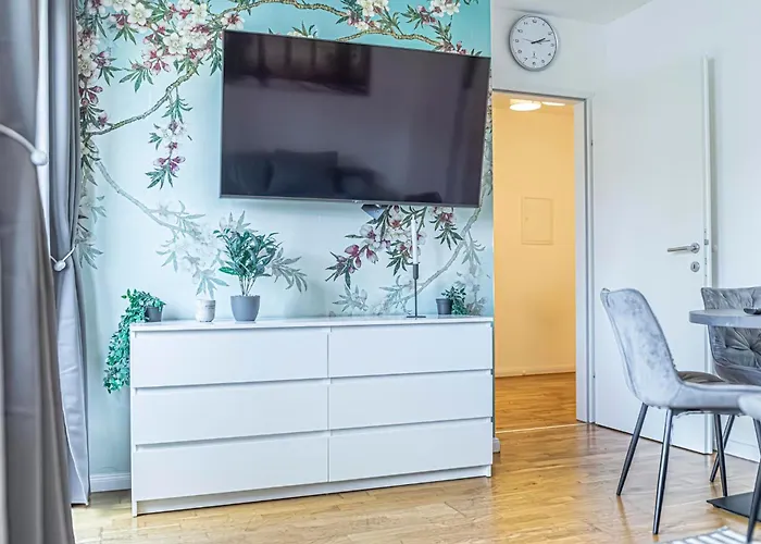 Stylish 1br Near Favoritenstrasse And Cozy Apartamento